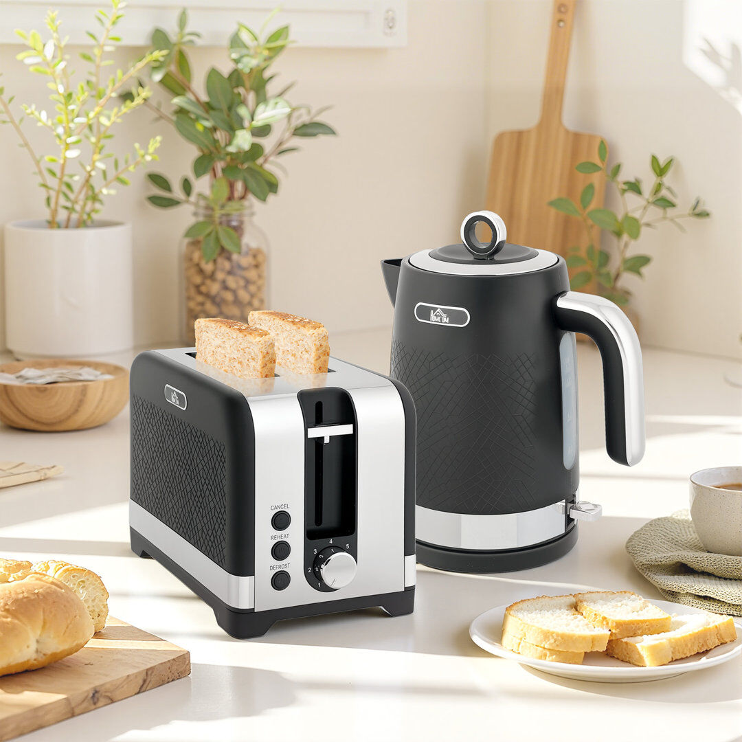 HOMCOM 3000W Rapid Boil Kettle and Toaster Set with Otter Thermostat Black/Silver 2 - Slice