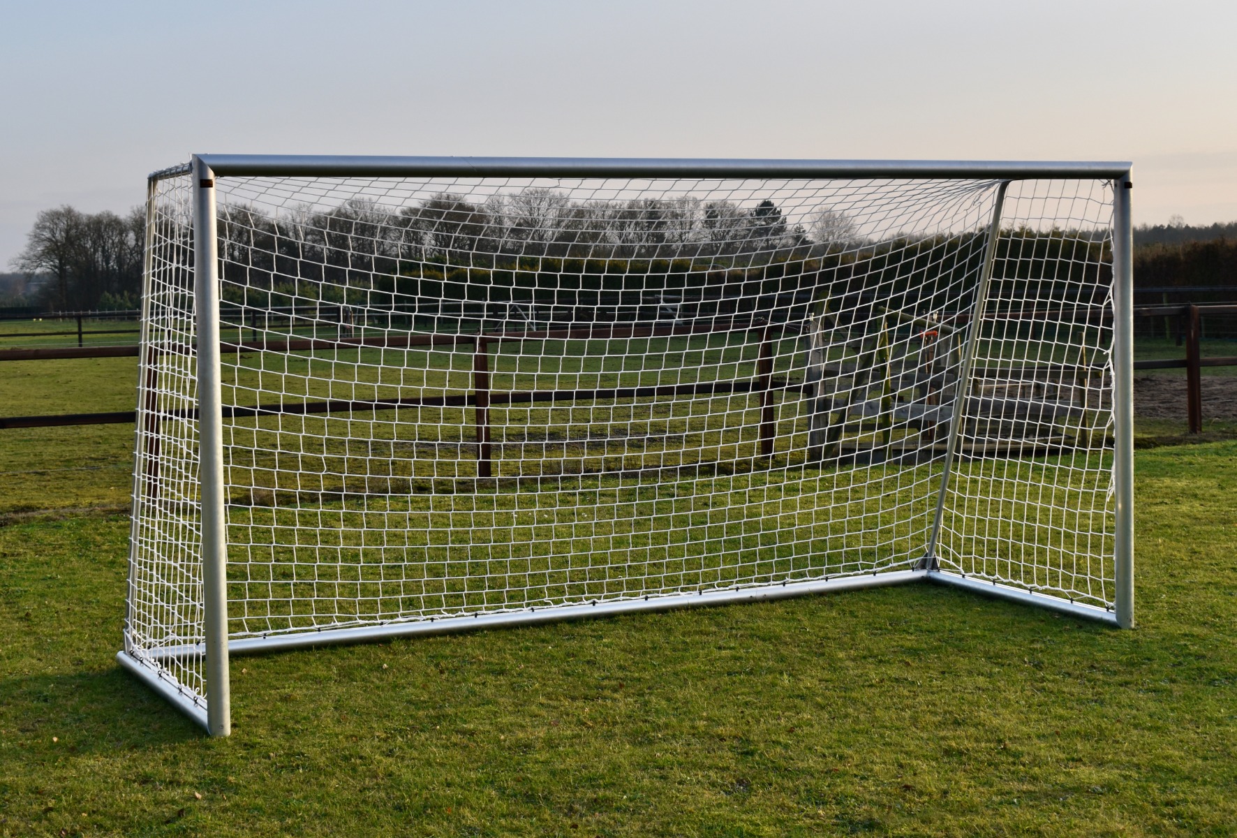 Aluminium Soccer Goal - 400x200 - Professional - Incl. net