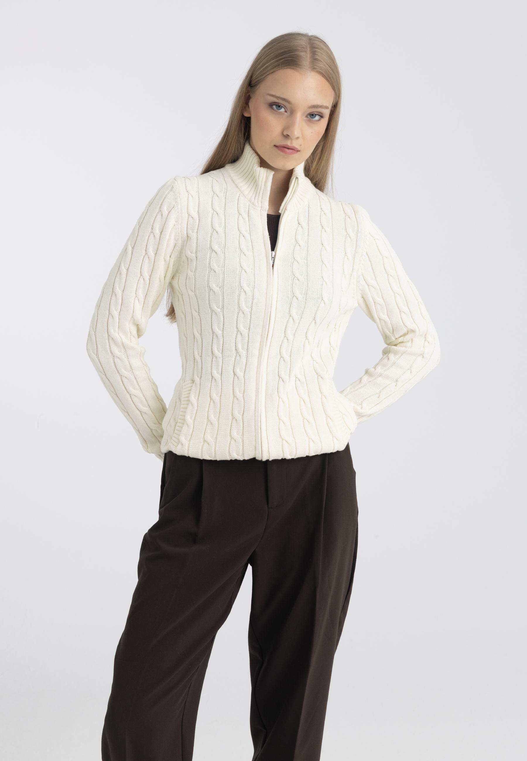 Strickjacke Strickjacke Mit Zopfmuster