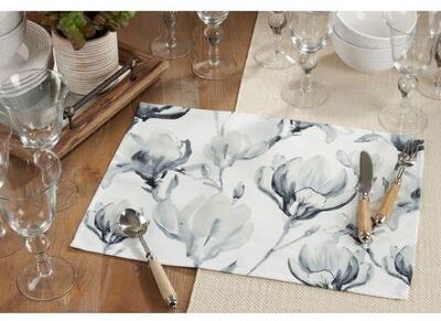 Saro Lifestyle Watercolor Design Floral Placemats (Set of 4)