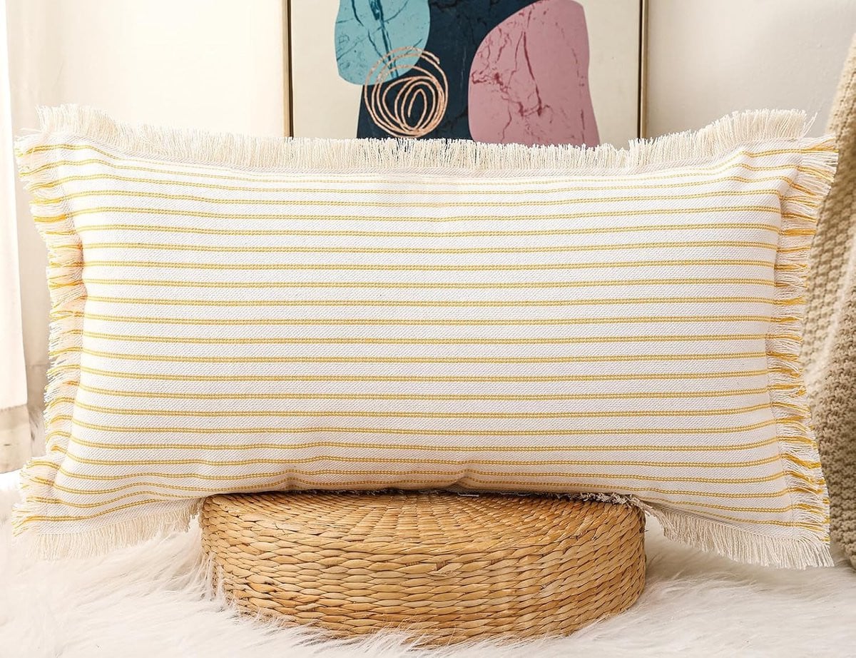 Lange rechthoekige sierkussensloop in boho stijl van zacht geel katoen - 40 x 60 cm