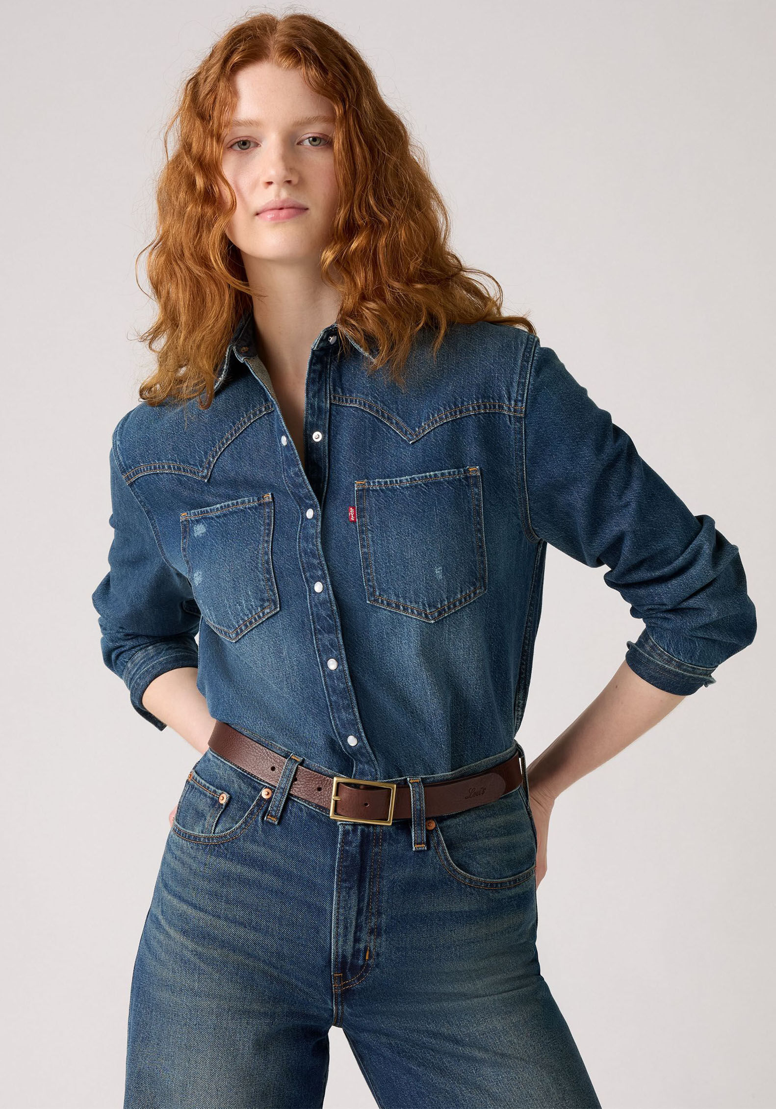 Ledergürtel LEVI'S "RECTANGLE BELT", Damen, Gr. 85, leather braun, Rindsleder, Gürtel Ledergürtel, mit goldfarbener Schliesse und Logoprägung leather braun 85