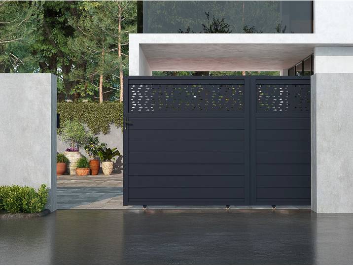 Elektrisches Aluminium-Schiebetor halboffen mit Motiven B374 x H180 cm - anthrazit - BAZIO