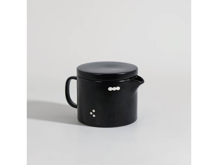 Schwarze Keramik-Teekanne mit Muster, 0,9 l