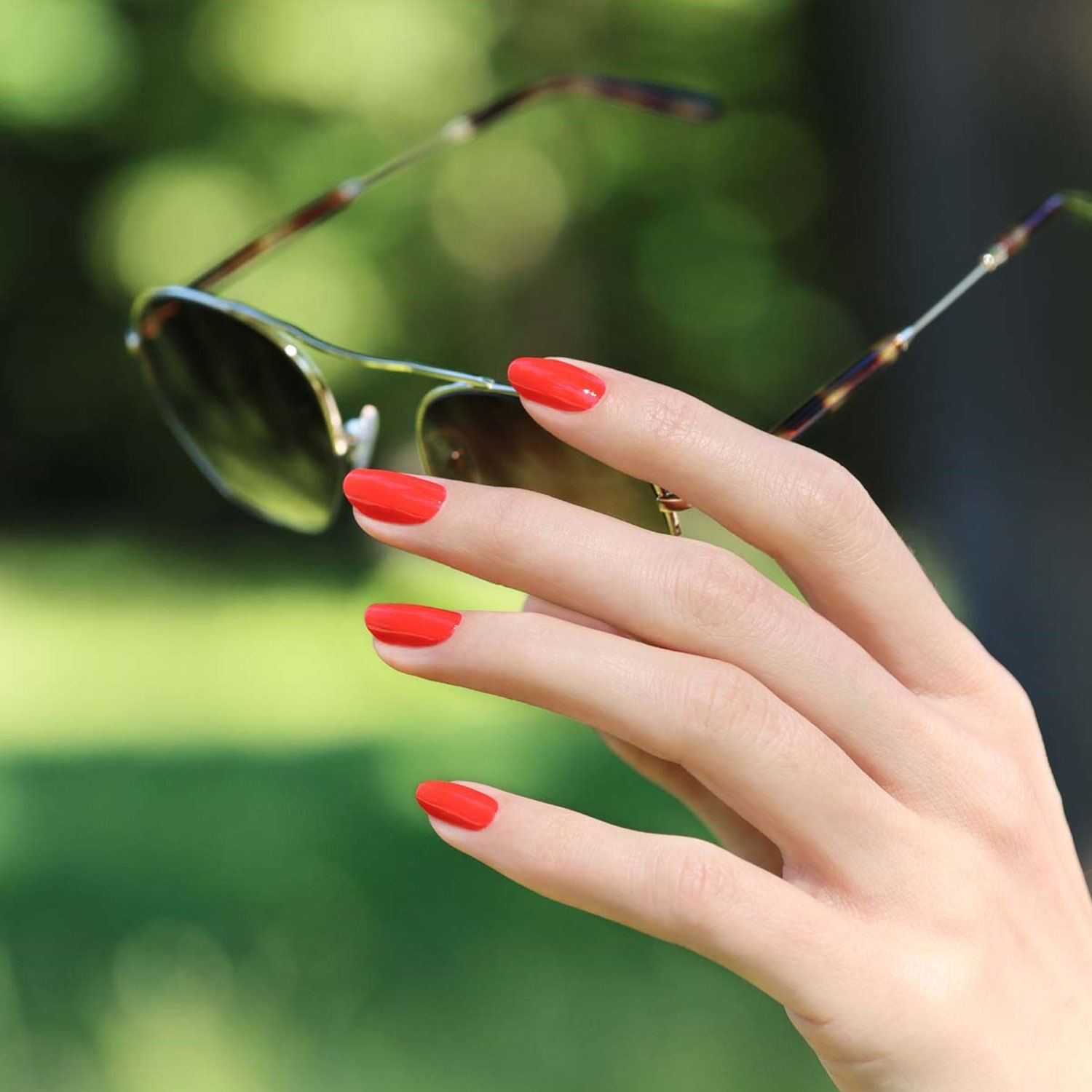 MANUCURIST Green Nail Polish Red Coral 15ml