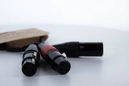 Cordial EY 0,3 MFF XLR Y-Adapter [1x XLR-Stecker 3 polig - 2x XLR-Buchse 3 polig] 0.30m Schwarz