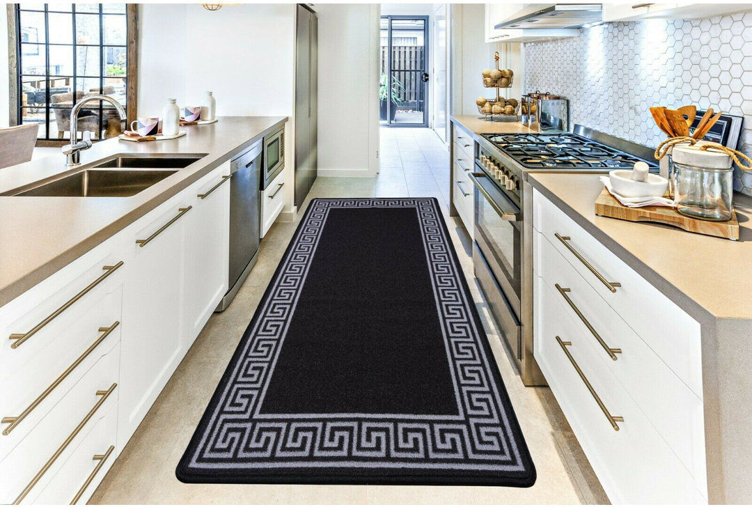 Fairmont Park Sharlene Southwestern Area Rug Black/Grey Rectangle 160 x 230cm