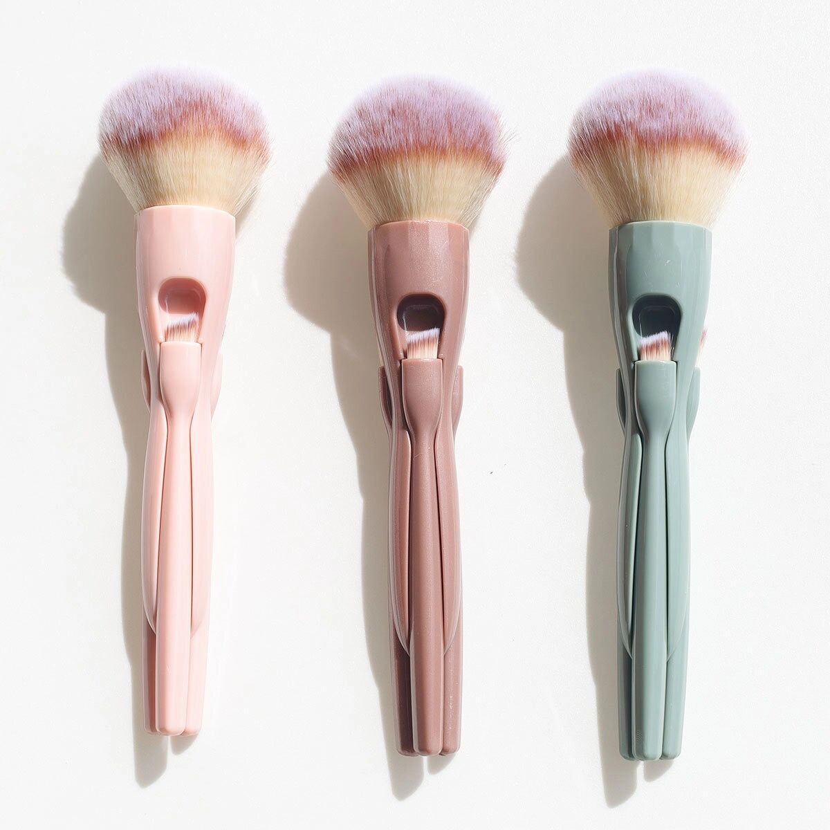INF 4-in-1 magnetisches Make-up-Pinsel-Set – Kompaktes Reise-Tool mit ABS-Griff und weichen Borsten für Lidschatten, Kontur und Grau