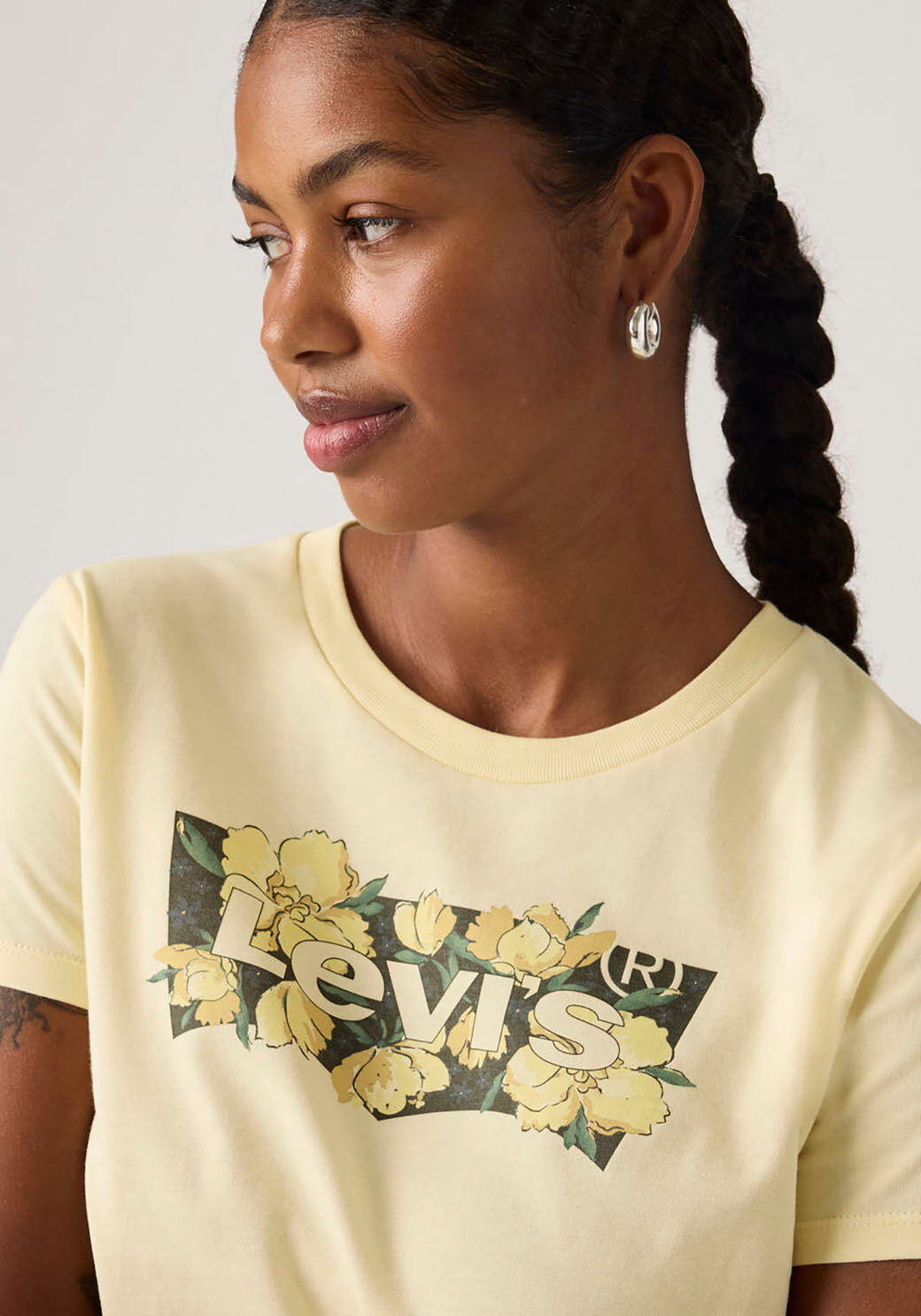 T-Shirt LEVI'S "LSE THE PERFECT TEE", Damen, Gr. XS (34), p2_blake brushstroke bw fill rutabaga, Jersey, Obermaterial: 100% Baumwolle, bedruckt, figurumspielend hüftlang, Rundhals, Shirts T-Shirt, mit Logodruck