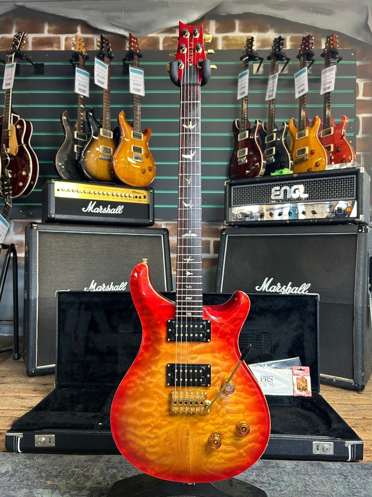 PRS Custom 24 Vintage Sunburst 1991 Electric Guitar   Vintage Sunburst - Refurbished