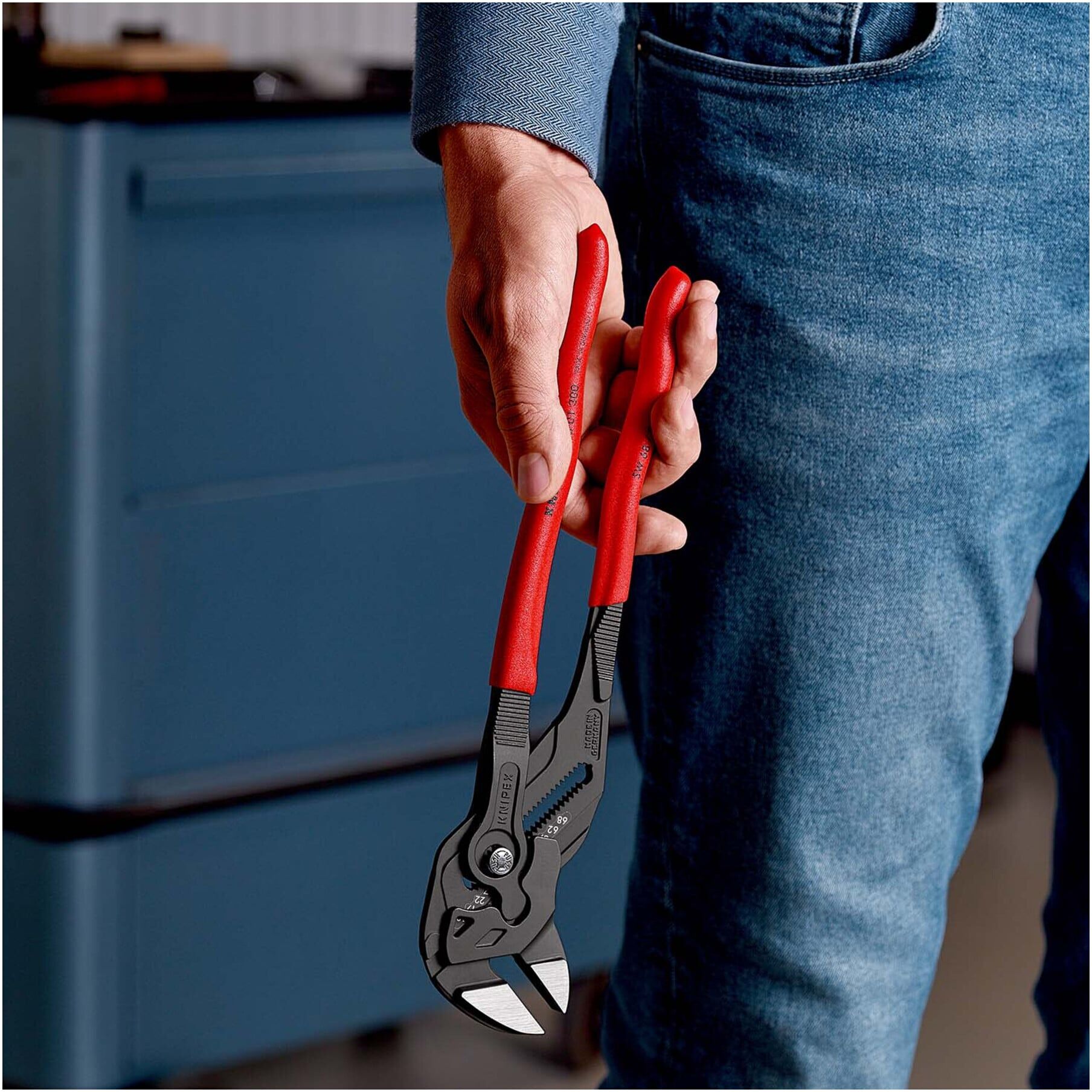 KNIPEX 86 01 300 Zangenschlüssel Zange und Schraubenschlüssel in einem Werkzeug mit rutschhemmendem Kunststoff überzogen grau atramentiert 300 mm)