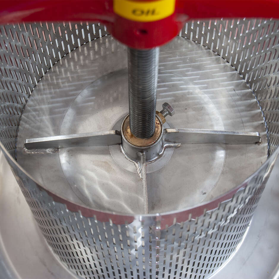 Polsinelli Presse-fruits Farm 15 avec cage en acier inoxydable AISI 304