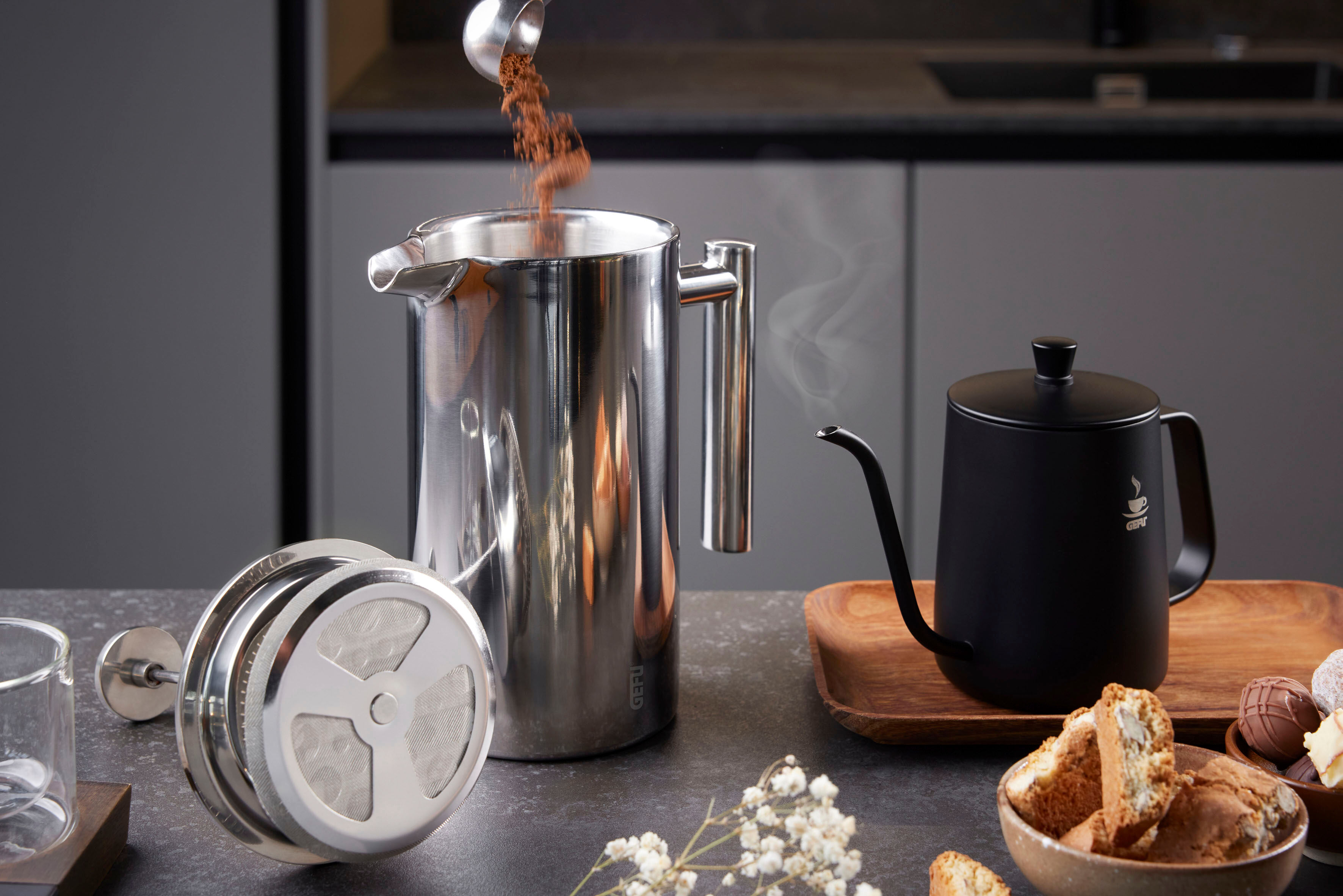 French Press Kanne GEFU "GUSTAVO", silber, B:19cm H:22cm T:11cm, Kaffeemaschinen, French Press Kanne, einfaches Zubereitung, heißes Servieren von Kaffee und Tee, Edelstahl