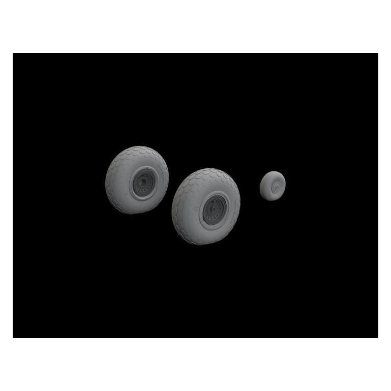 Eduard B-17 wheels oval tread for HKM (648644)