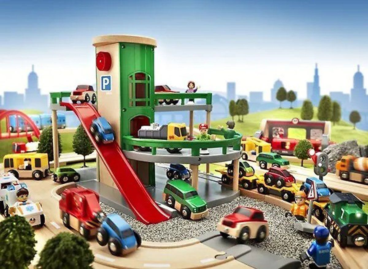 Brio - Parking Garage (33204)