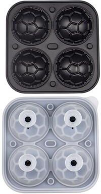 Universal Stock Football Ice Mold With Lid Large Silicone Ice Cube Mold For Whiskey Cocktails And Cold Drinks black