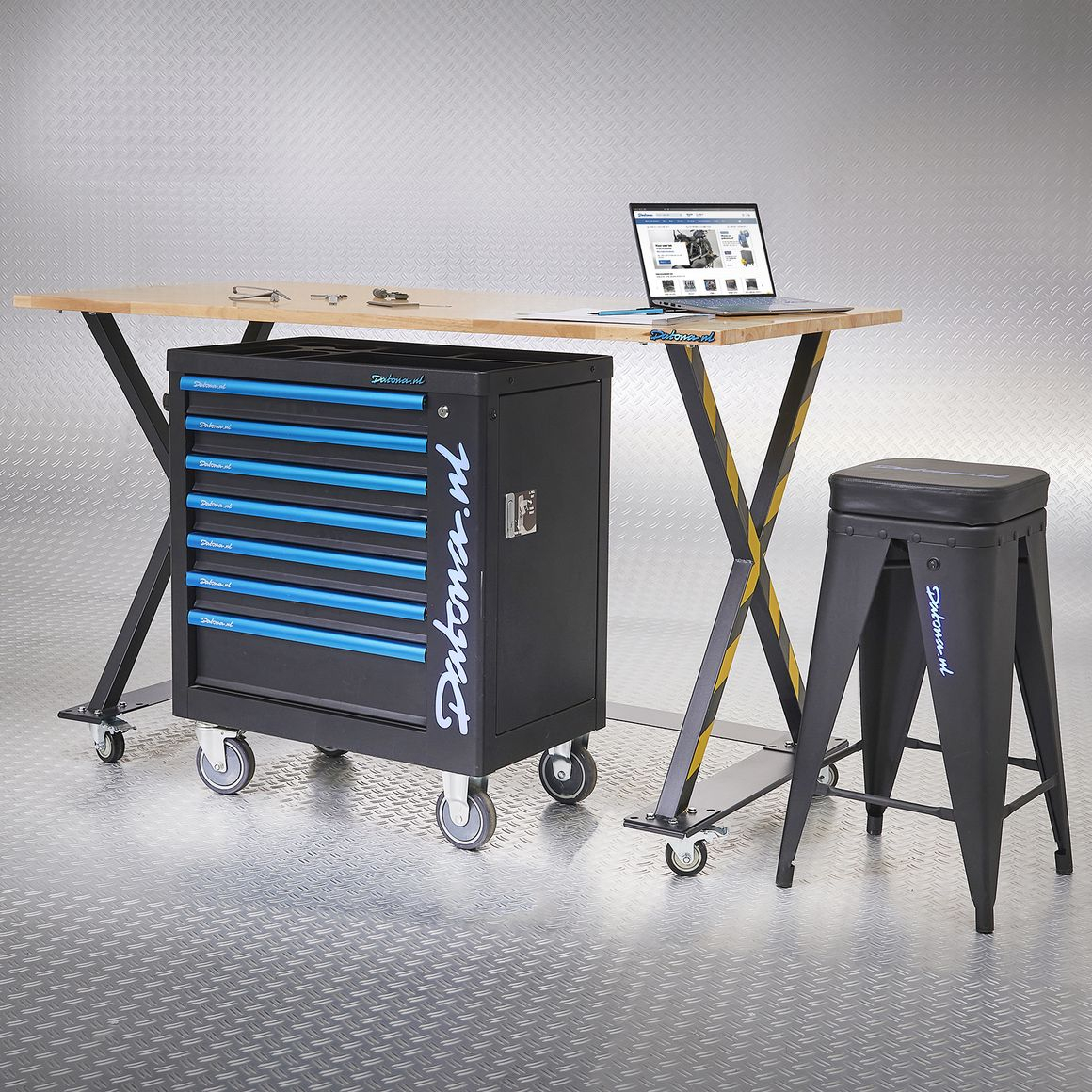 Industrielle Werkbank 160 cm, Werkstatthocker und Werkzeugwagen