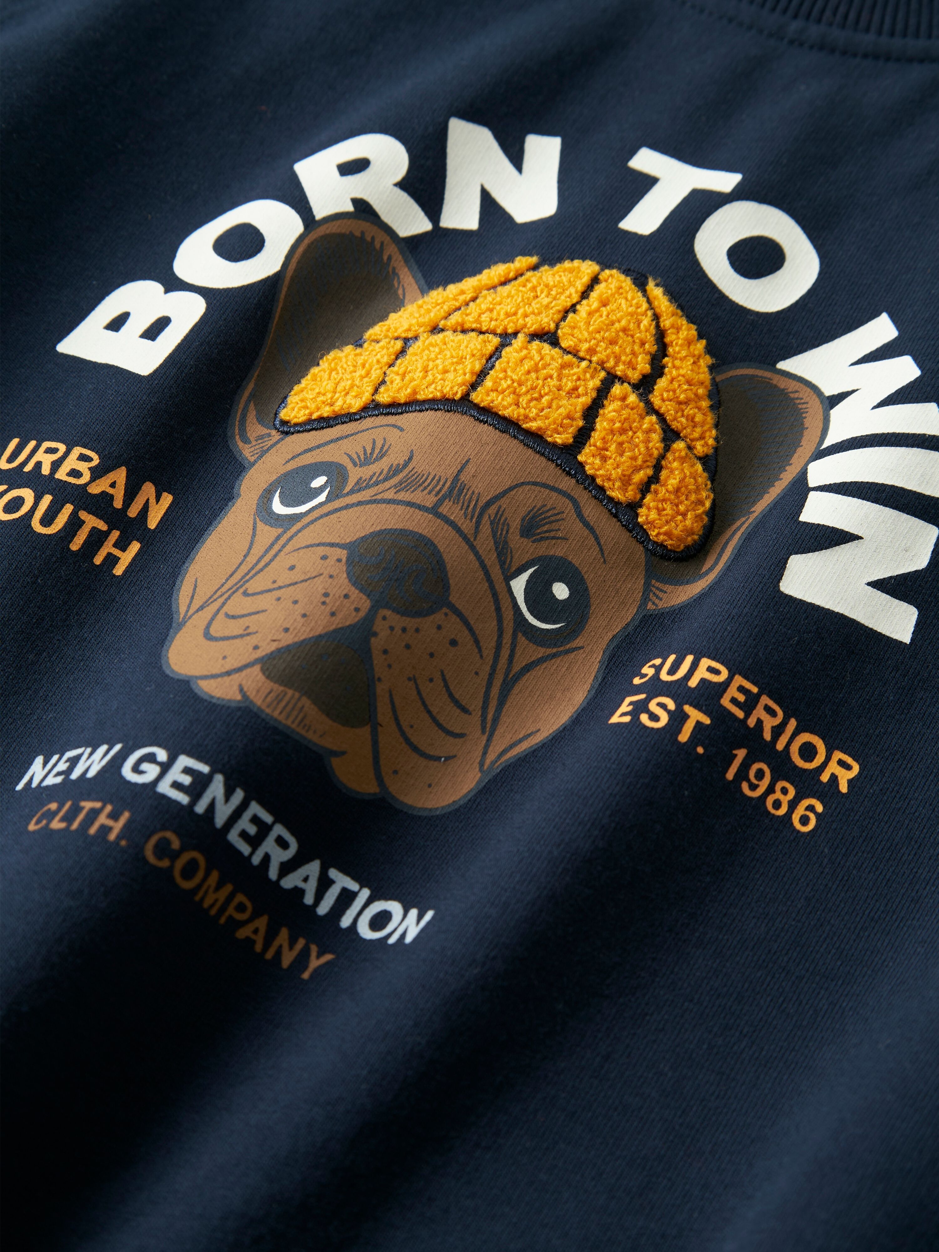 Sweatshirt NAME IT "NMMRIGUNA LS NREG SWEAT BRU BOX", Jungen, Gr. 98, blau (navy blazer), Sweatware, Obermaterial: 95% Baumwolle, 5% Elasthan, bedruckt, Rundhals, Sweatshirts Sweatshirt navy blazer 98