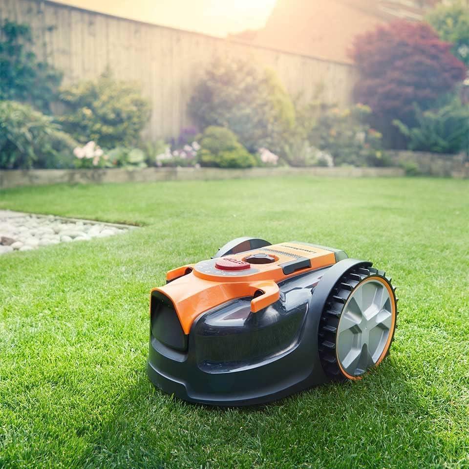 Lawnmaster OcuMow? M?hroboter kabellos 80 O Rasenm?her Roboter mit 2Ah Akku Kompaktmodell Einsteiger-Modell ohne Begrenzungskabel