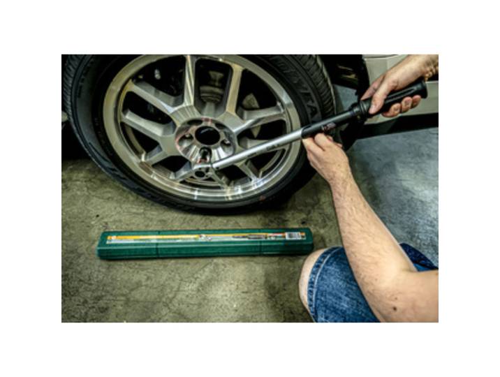 BRÜDER MANNESMANN Clé dynamométrique 1/2', 42-210 Nm