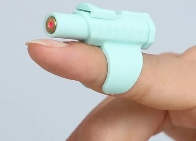 Uplift Essentials Portable Finger Sleeve Mini Laser Cat Toy light Green