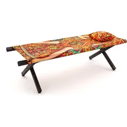 Toiletpaper Lady on Carpet Gartenliege