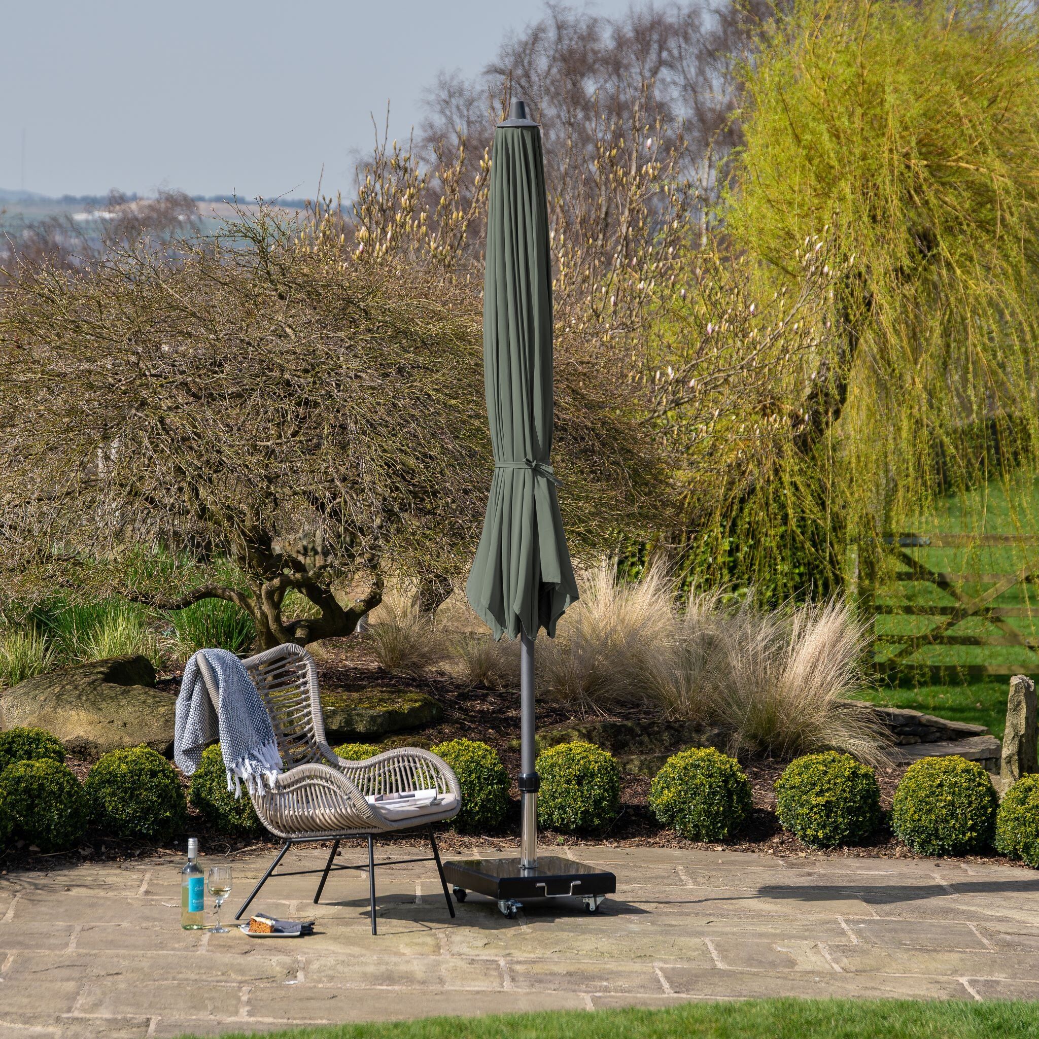 Pacific Lifestyle - Riva 3.5m Round Green Parasol