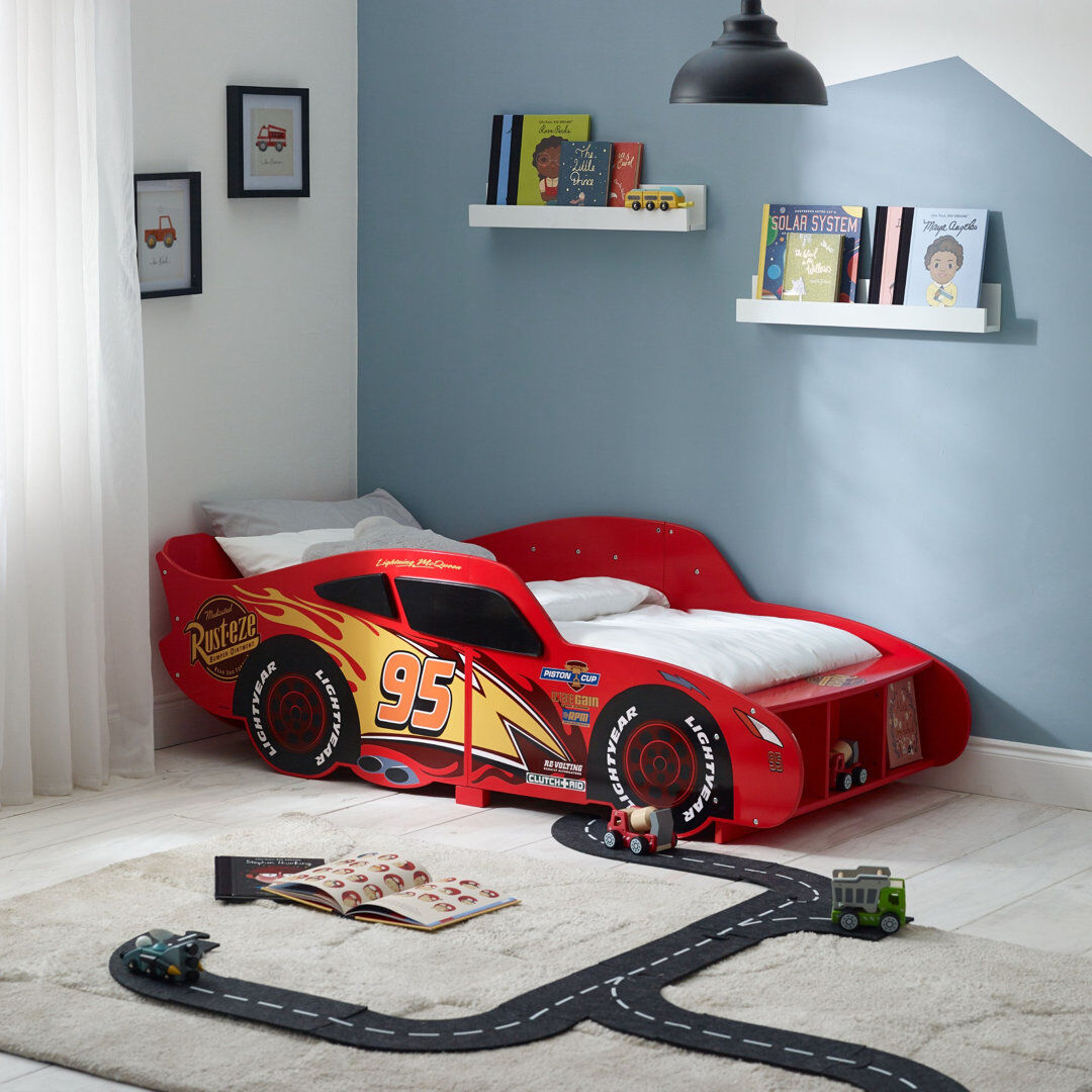 Disney Cars Lightning Mcqueen Toddler Bed: Sturdy Construction, Guarded Sides, Wooden Slats, Bright Red, Fits 140cm x 70cm Mattress (Mattress not incl Red EU Toddler - 70 x 160 cm