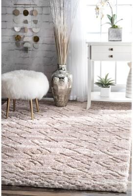 Nuloom Soft and Plush Moroccan Diamond Shag Rug