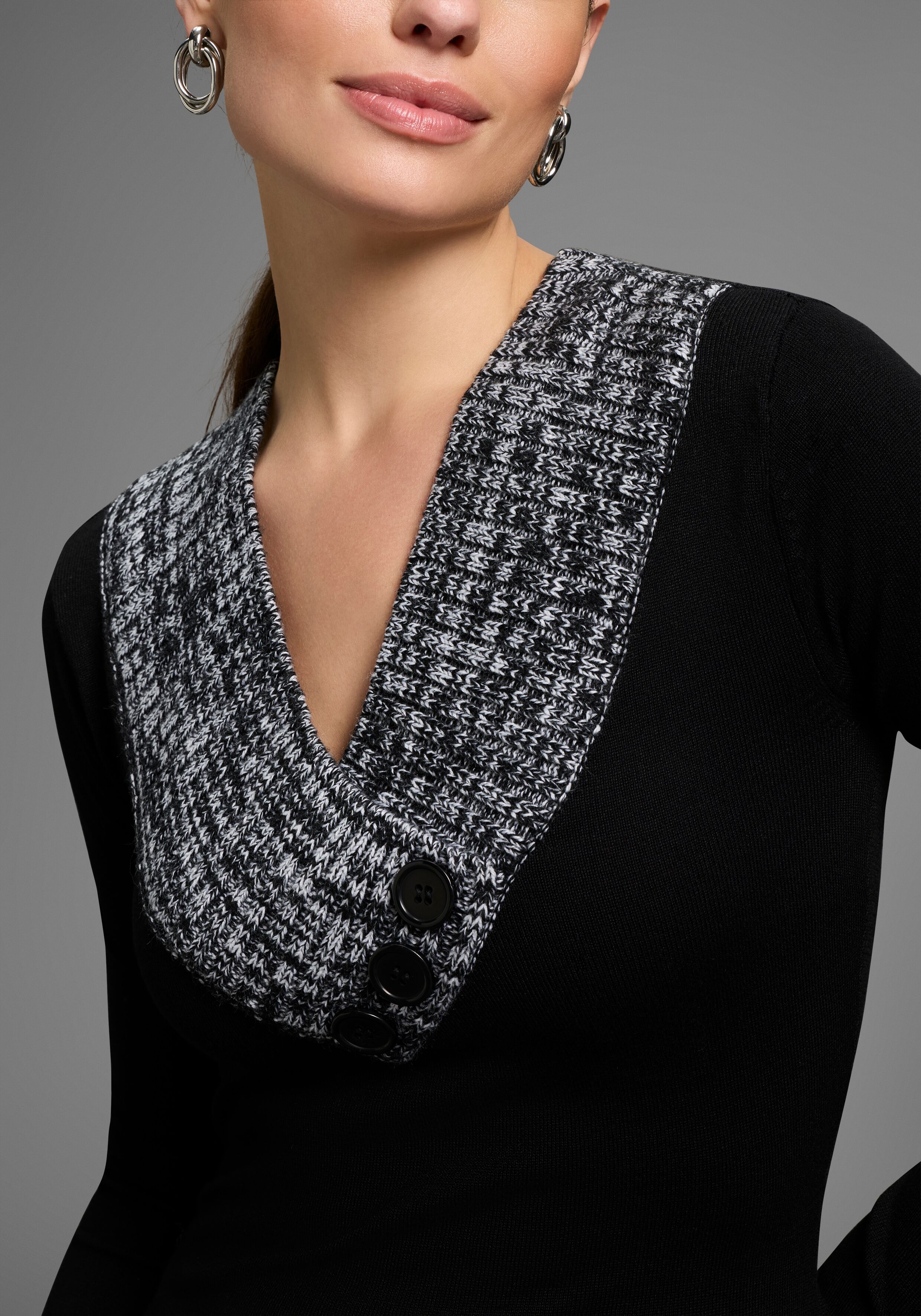 Strickkleid MELROSE, Damen, Gr. 38, N-Gr, schwarz-weiss (schwarz, melange), Feinstrick, Obermaterial: 50% Polyacryl, 35% Viskose, 15% Polyamid, mehrfarbig, meliert, sehr figurbetont mini, tiefer V-Ausschnitt, Kleider Strickkleid, aus Grobstrick mit Kontra
