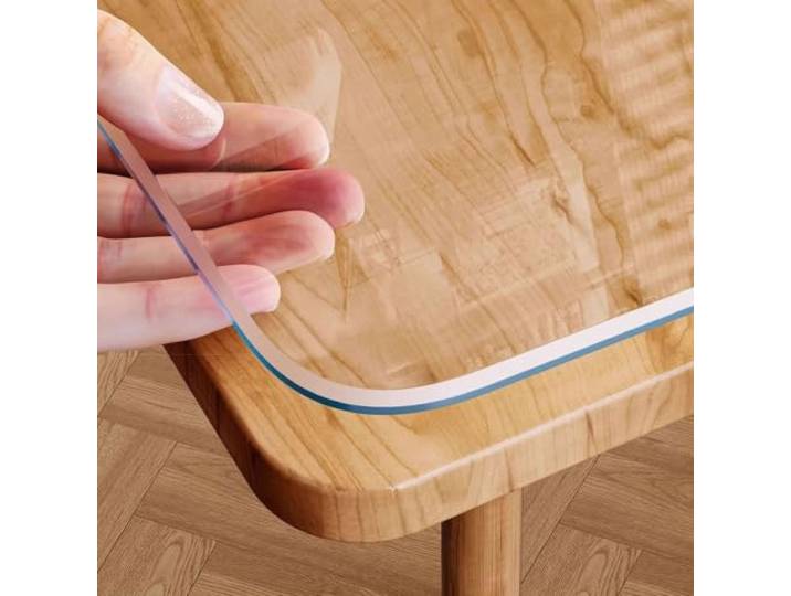 Eiauiuo Transparente PVC-Tischfolie Dicke Tischschutzfolie Für Couchtisch Abgerundete Ecken, transparentes Design, Schutz vor verschütteten Flüssigkeiten, für Esstische(Thickness 3mm,100*130cm)