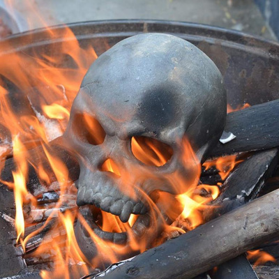 HomeDecorAndMore LLC Terrifying Human Skull Fire Pit Terrifying Human Skull Fire Pit