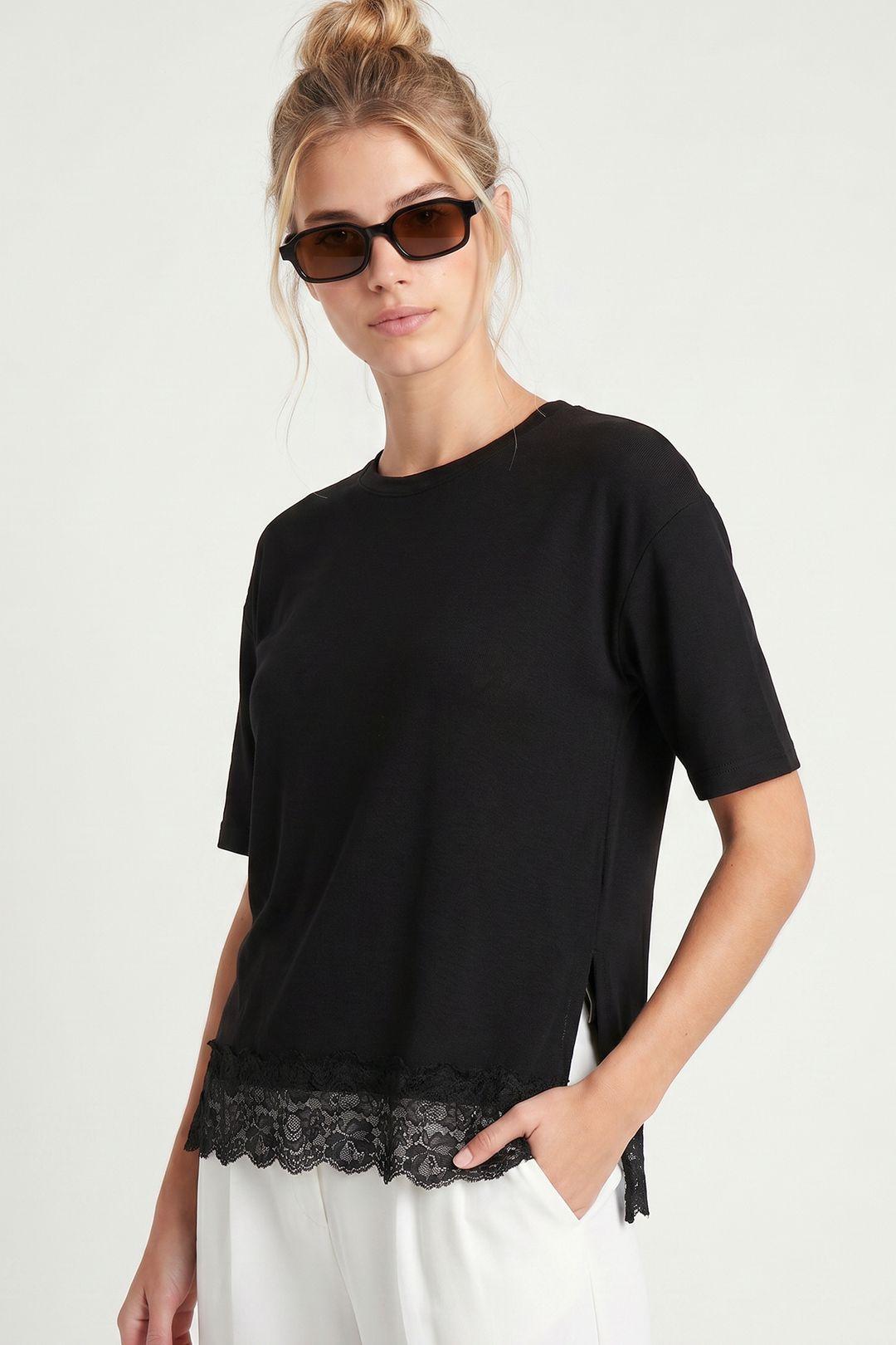 Oversized Spitzenstrickbluse