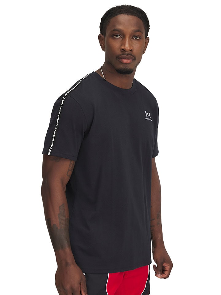 Under Armour Shirt in Schwarz - L