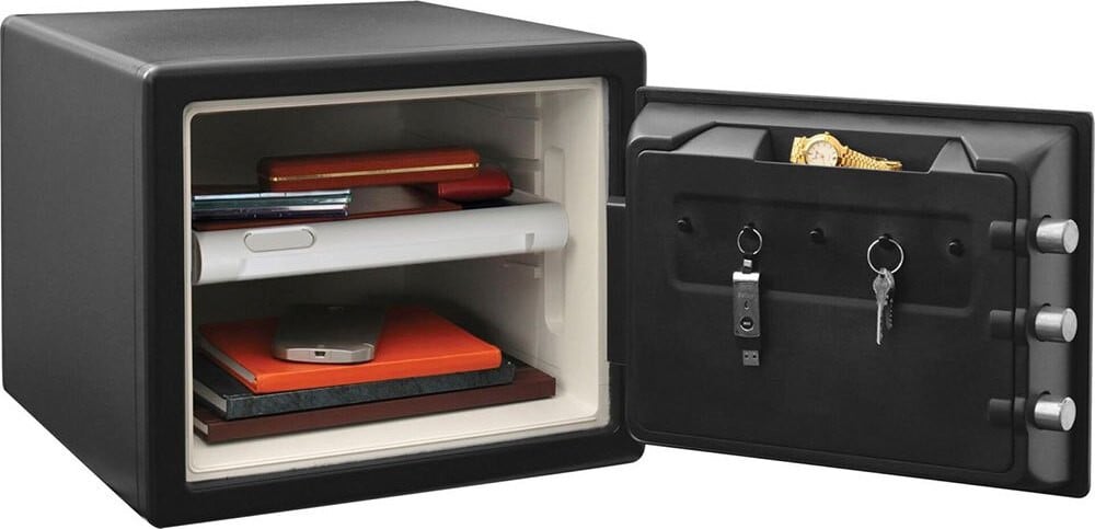 Master Lock LFW082FTC brand- en waterbestendige kluis met digitaal combinatie slot
