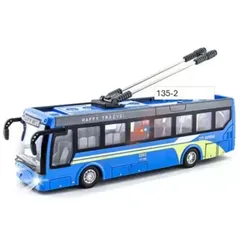 Ferngesteuerter Bus, Maßstab 1:32