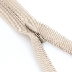 buttinette Nahtverdeckter Reißverschluss, beige, nicht teilbar