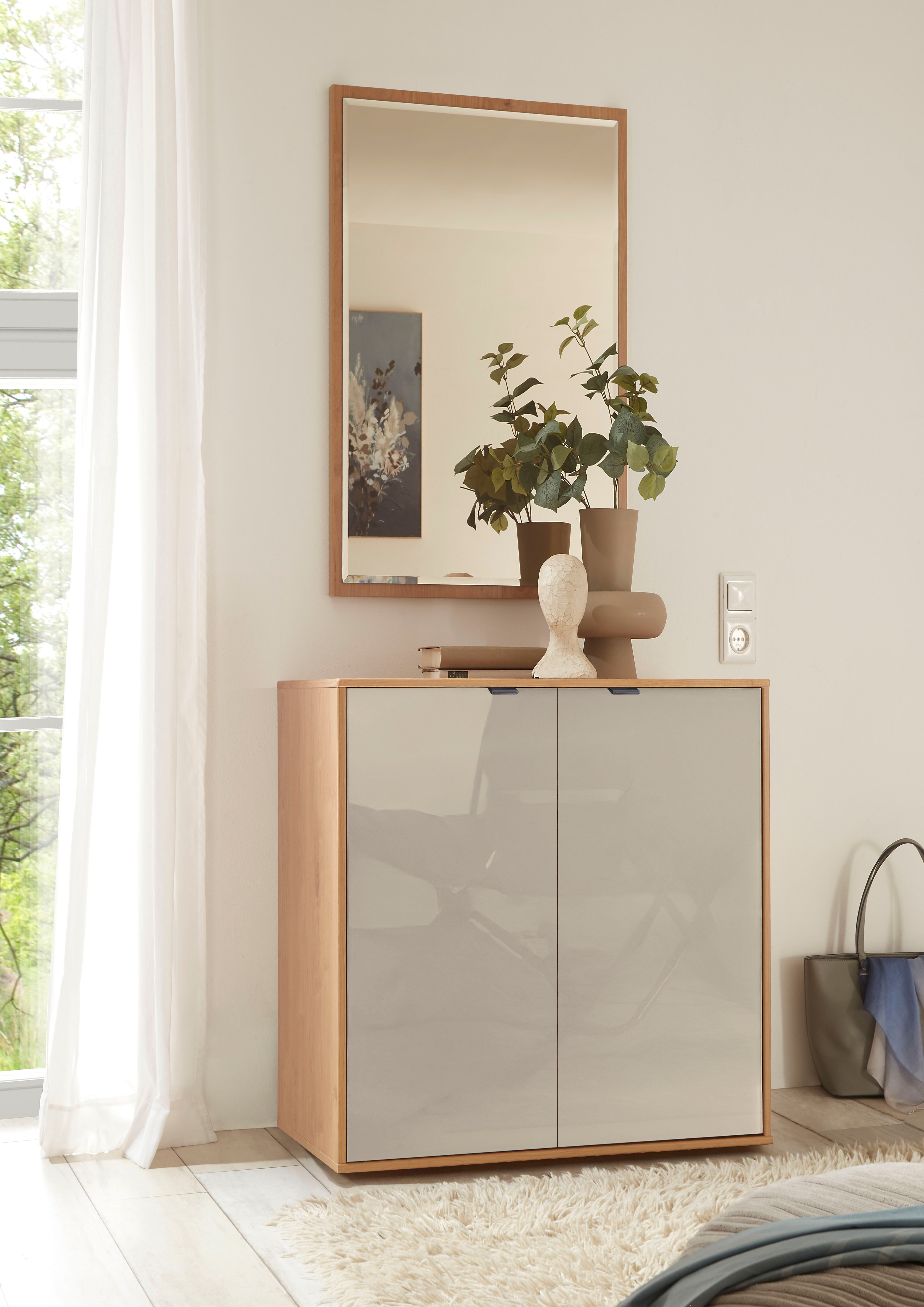 Kommode WIEMANN "Cardiff Sideboard, Wäscheschrank, teilmassiv Erle, 80 cm", beige (champagner), Erle,Front Glas Champagner, Erle, Sideboards, Kommode, verschiedenen Ausführungen, inklusive Einlegeboden champagner Erle,Front Glas Champagner, Erle