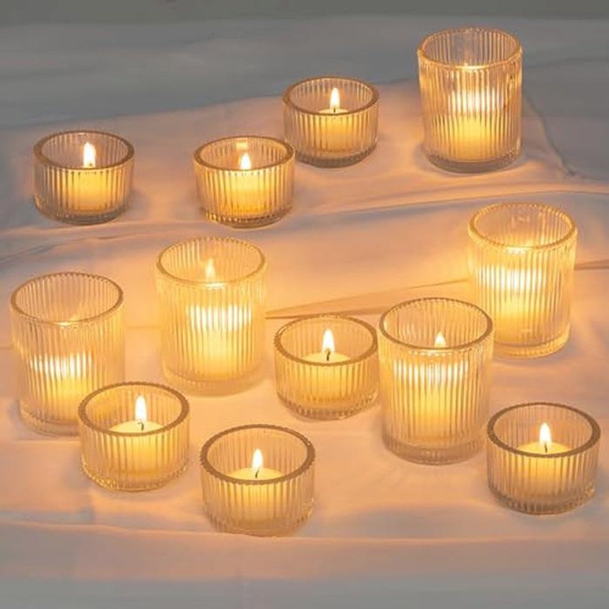 Set van 24 heldere geribbelde theelichthouders voor decoratie