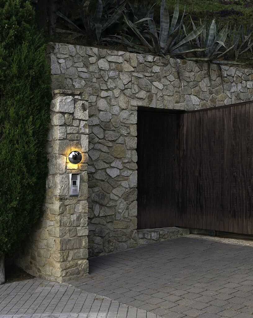 Marset Babila Outdoor Wandleuchte (Ø 18cm / edelstahl poliert) Ø 18cm / edelstahl poliert