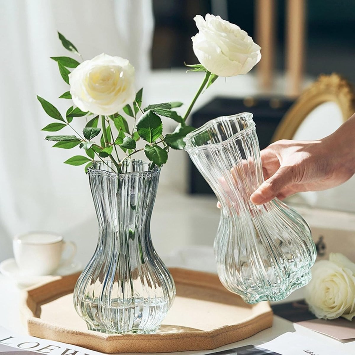 Blauwe handgemaakte decoratieve glazen vaas, Hoogte: 15 cm