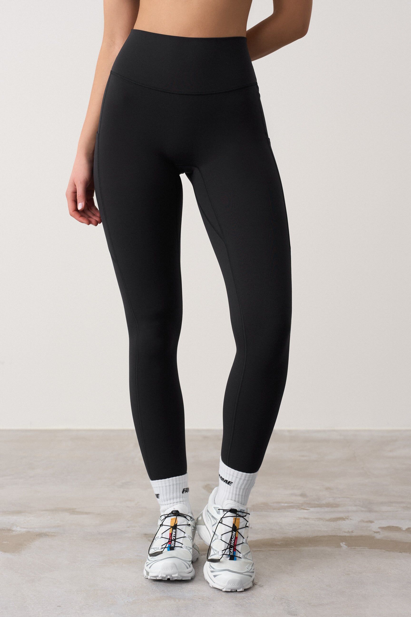 FAMME - Softy Pocket Leggings - Black / S