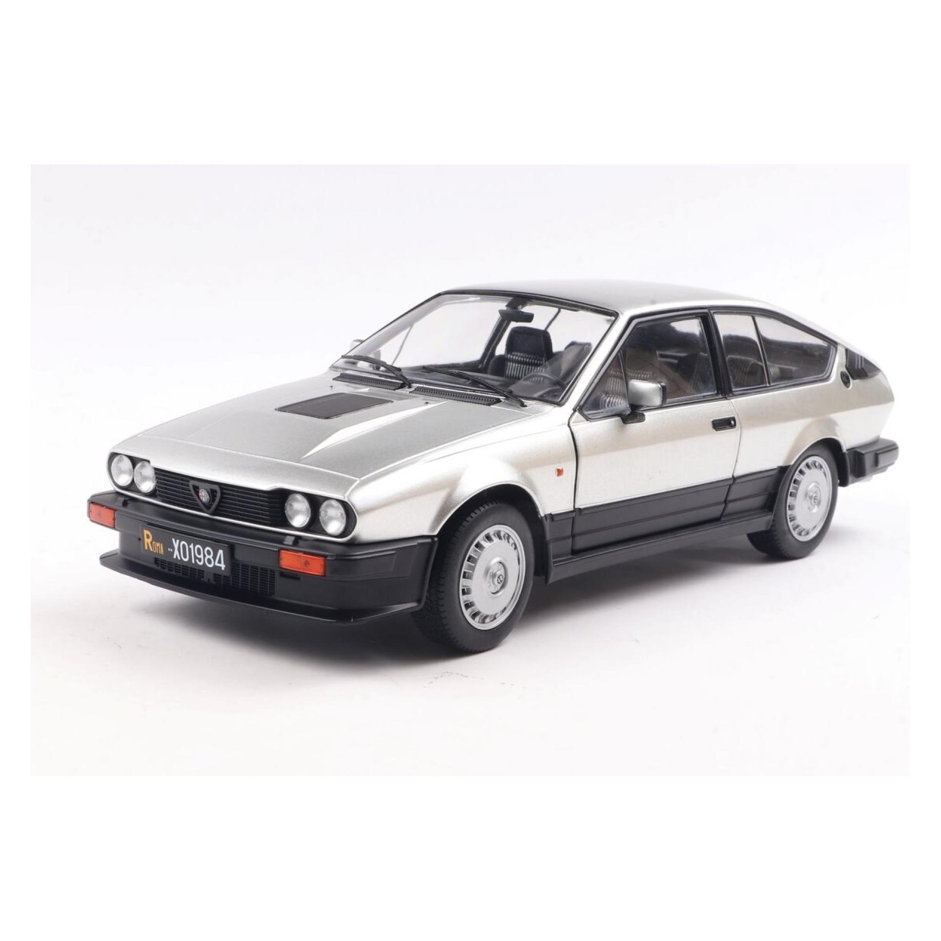 Solido 1:18 Alfa Romeo GTV6 silber 1984 (421186543)