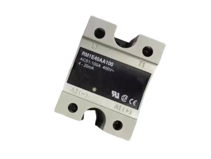 Halbleiterrelais RM1E40AA100 Relais-Controller Relaismodul-Stromkreisschutz, industrielle Steuerung
