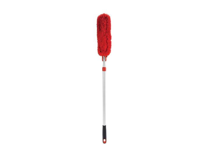 Staubwedel OXO GOOD GRIPS, rot (orange), B:17cm L:135cm, Aluminium, Edelstahl, Kunststoff, Microfaser, Staubwischer, Staubwedel, ausziehbar, Microfaser
