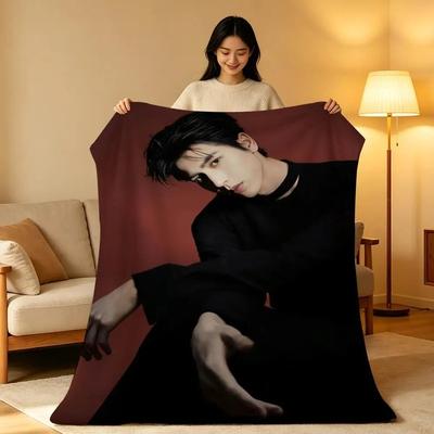 Uplift Picks Zhang Linghe Plush Throw Blanket Soft Celebrity Sofa Blanket 4 75x100 Cm