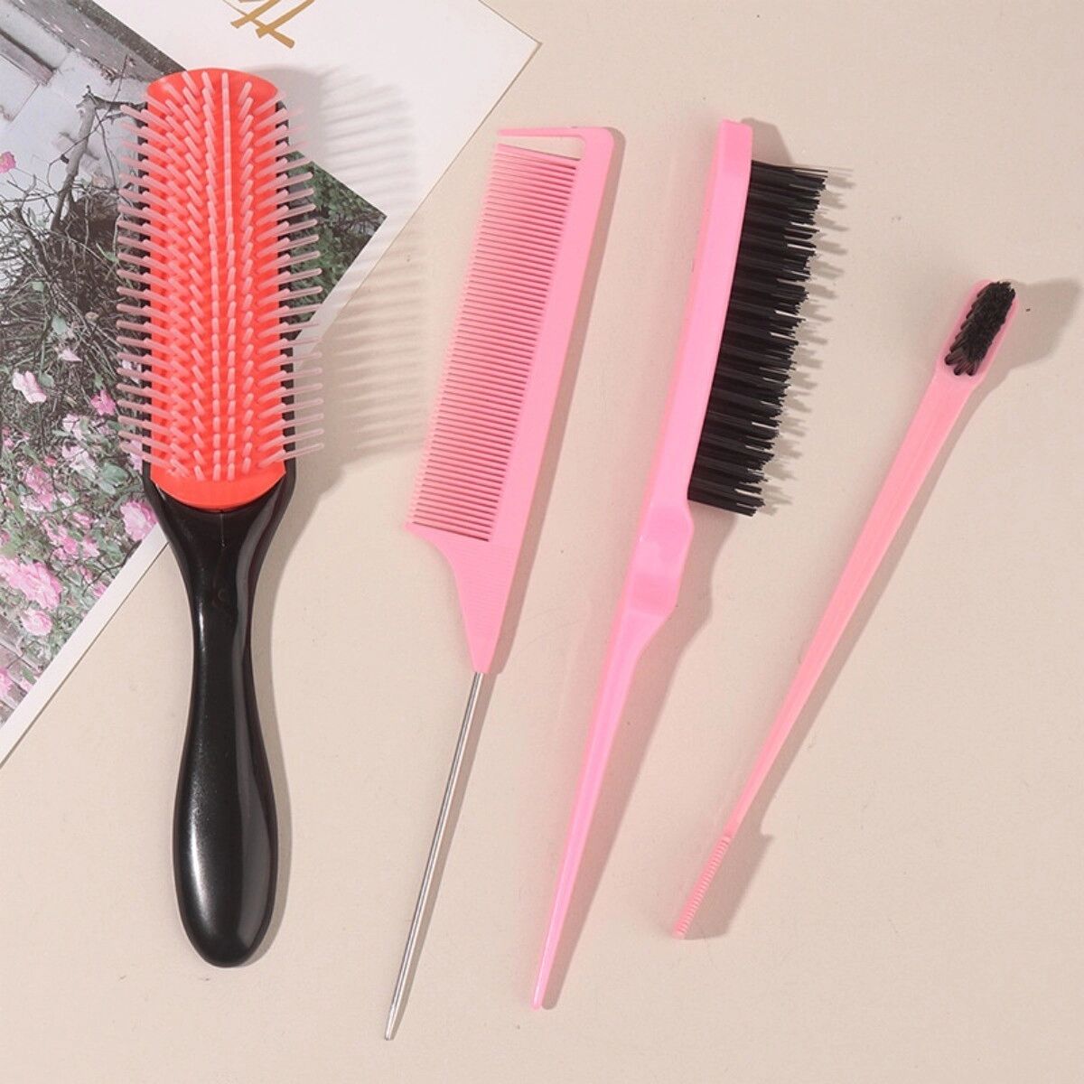 INF Haarkamm-Set 4-teilig – pinkes Kunststoff-Kit für Abteilen, Toupieren, Aufrauen und Augenbrauenpflege