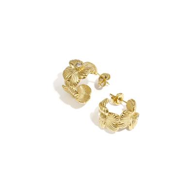 Paar Creolen ADELIA´S "LIVAYA Ohrringe Creolen mit Blumenmotiv aus Edelstahl", Damen, Gr. Damen, Edelstahl, gold (goldfarben), Ohrringe, Modisch durch das plastische Blumenmotiv mit funkelnden Strassdetails.