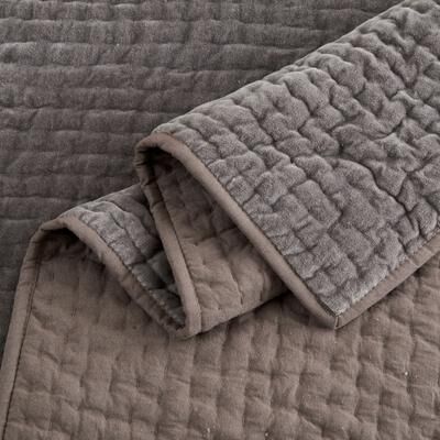 Melange Home Tamara Cotton Velvet Quilt Set