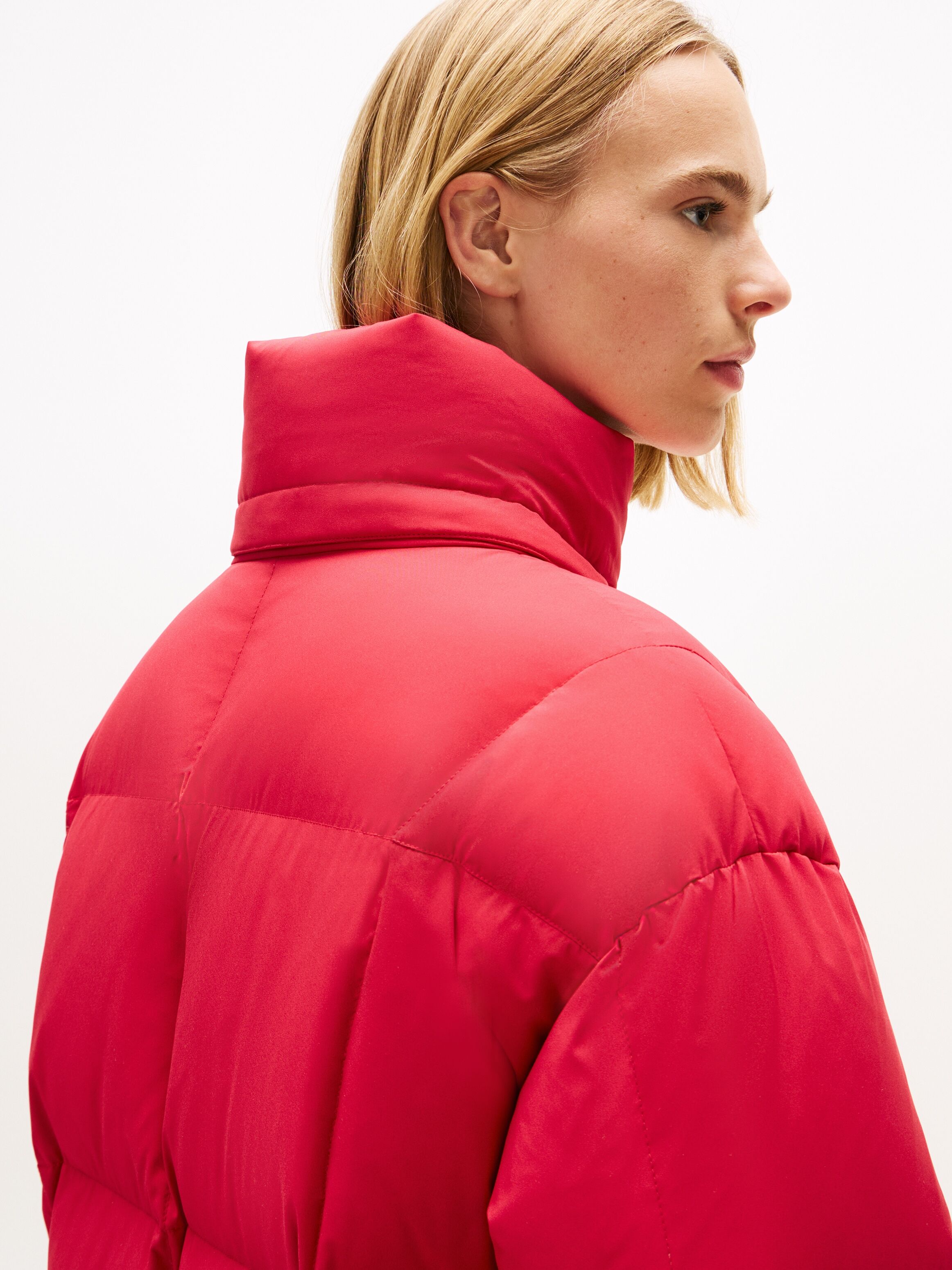 Steppmantel TOMMY JEANS "TJW ALASKA GRID DWN MXI COAT EXT", Damen, Gr. XXL (44), rot (ruby rhubarb), Web, Obermaterial: 100% Polyester, unifarben, regular fit, Mäntel Steppmantel ruby rhubarb XXL (44)